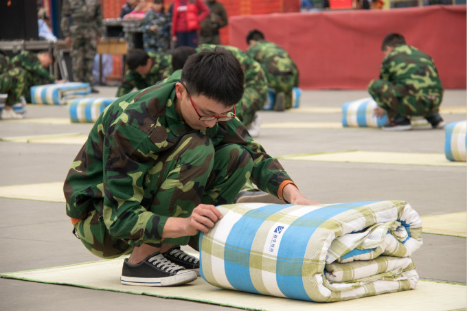 軍訓(xùn)會操表演，青春與奮進(jìn)的完美結(jié)合！