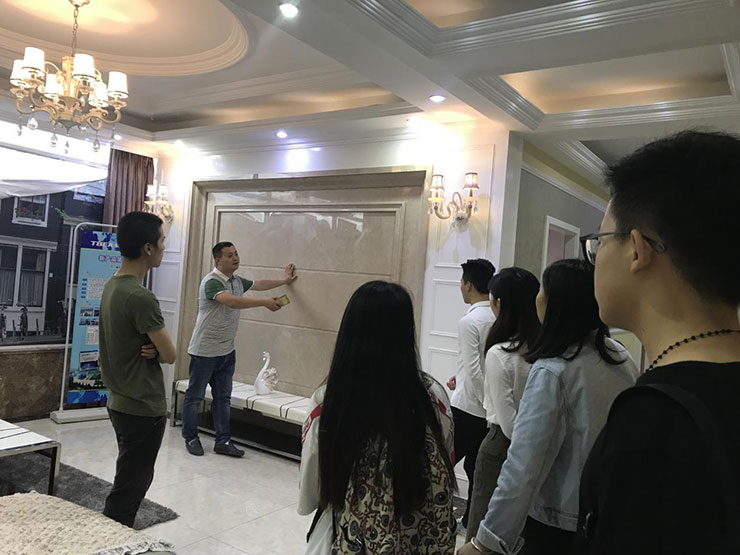企業(yè)參觀行——從實戰(zhàn)出發(fā)，提高動手能力